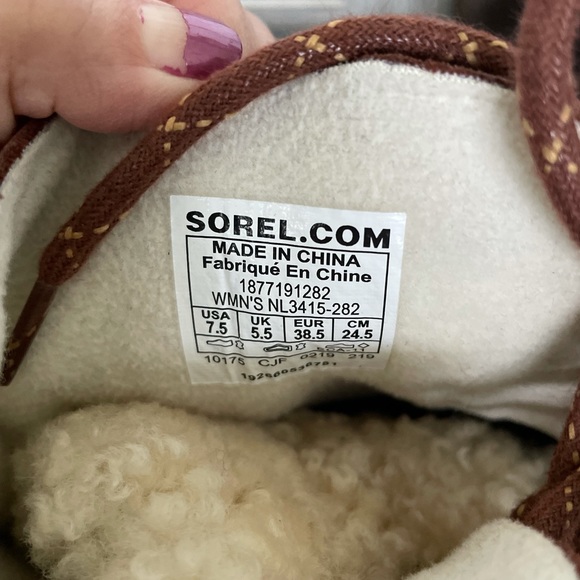 Sorel ankle boots 7.5 - Picture 4 of 8
